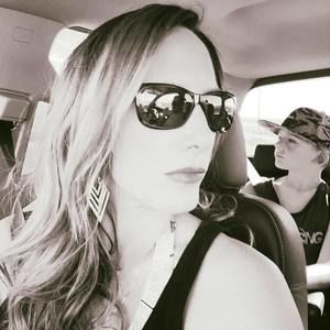 Meet your Posher, Holli